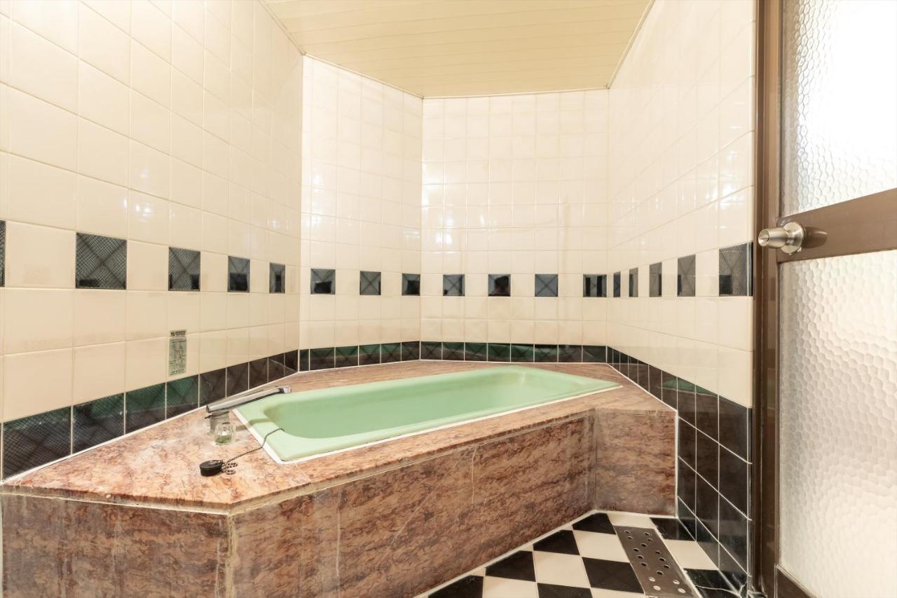 Oyo Hotel Tatsuyoshi Sennan Misakimachi Tannowa Buitenkant foto
