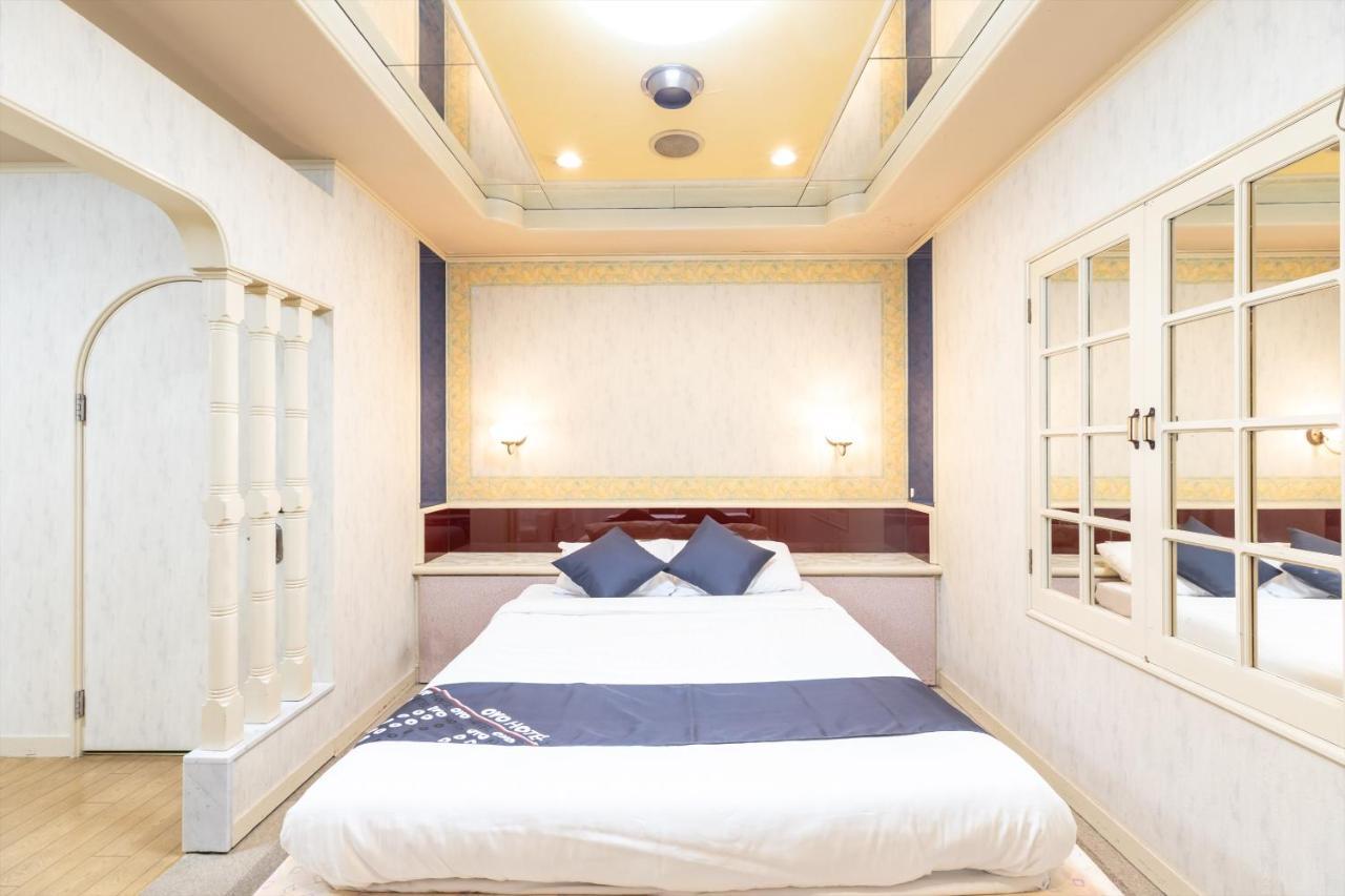 Oyo Hotel Tatsuyoshi Sennan Misakimachi Tannowa Buitenkant foto